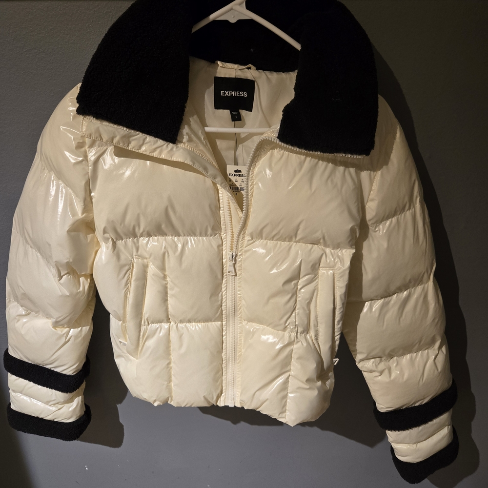 Express Cream Puffer Jacket